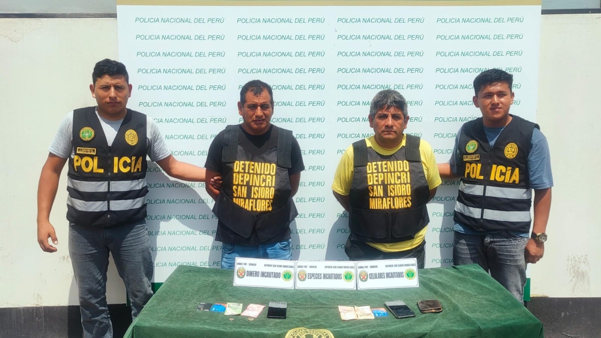 Chorrillos: detienen a dos hombre que fingieron ser trabajadores de un banco y robaron más de 10 mil soles