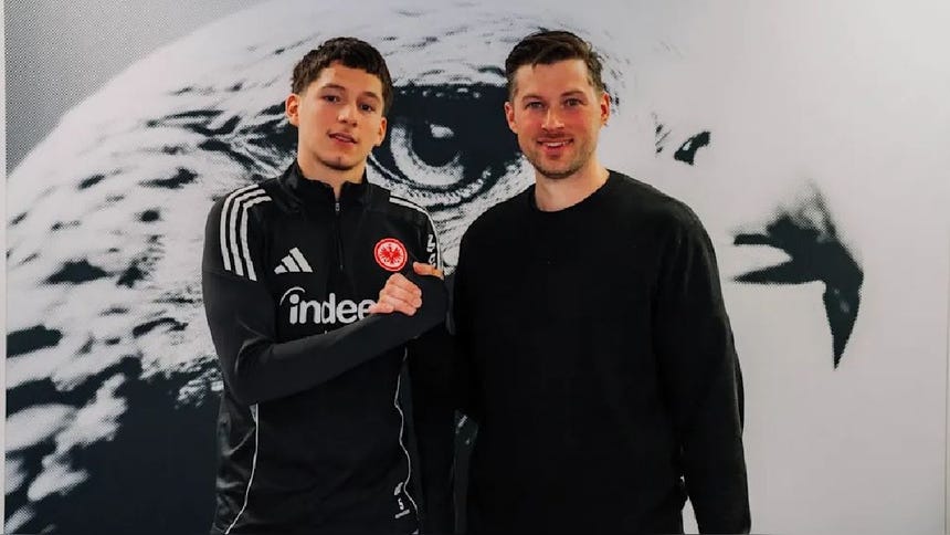 Philipp Eisele y el planificador Nino Berndroth.