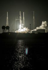 La NASA y SpaceX lanzaron este viernes con éxito desde Florida la misión tripulada Crew-12 con destino a la Estación Espacial Internacional (EEI) para reemplazar al equipo que regresó a la Tierra aproximadamente un mes antes de lo previsto, debido a la emergencia médica de uno de sus integrantes.