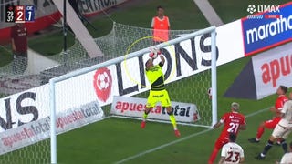 'Blooper' de Diego Romero: error infantil que provocó el gol de Cienciano ante Universitario [VIDEO]