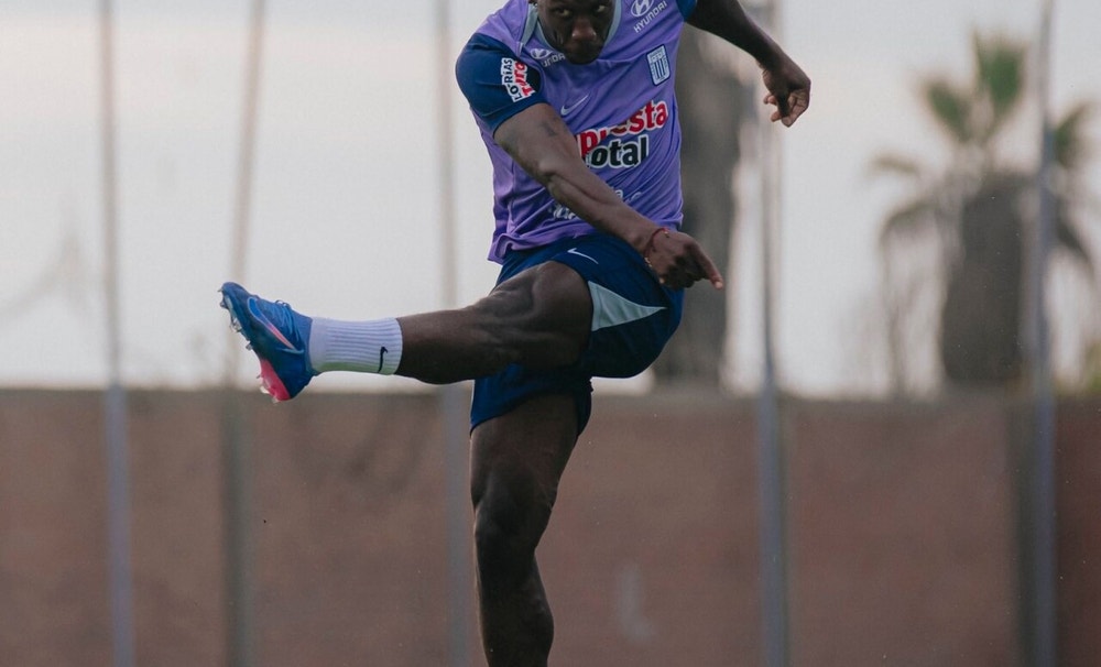 2. Luis Advíncula (lateral derecho):