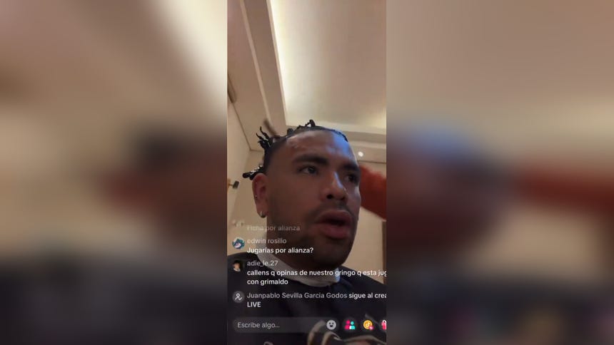 Alexander Calles en instagram