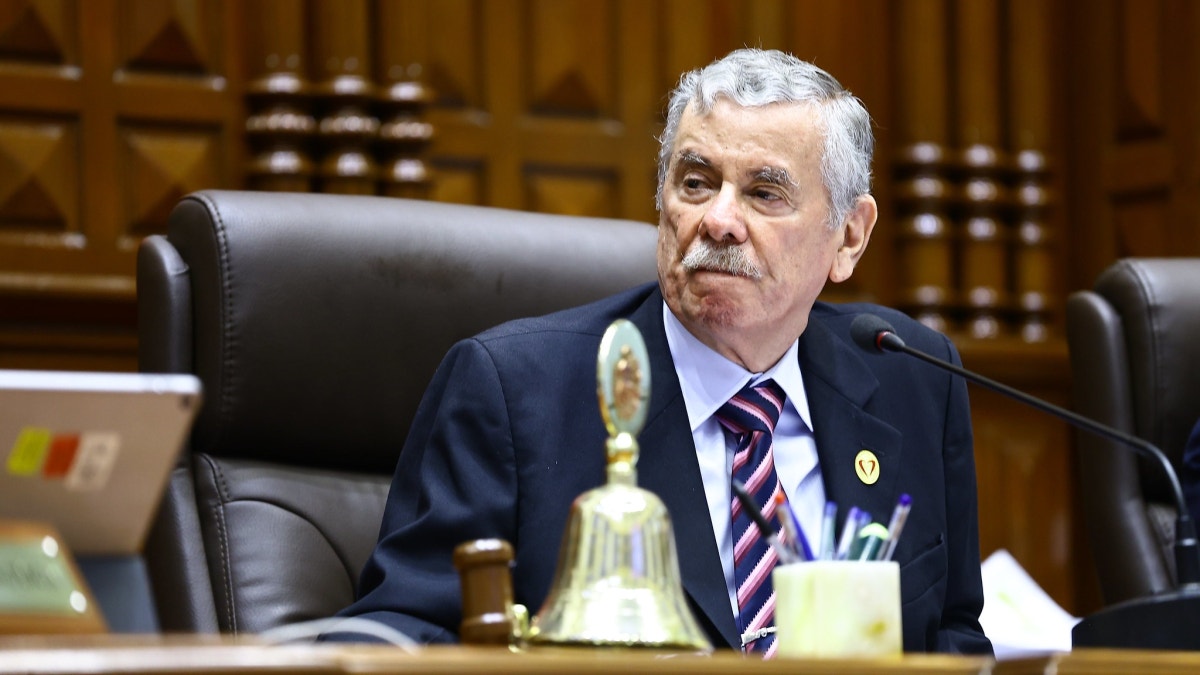 Rospigliosi descarta que mañana se vea la moción de vacancia de Perú Libre contra Jerí: 