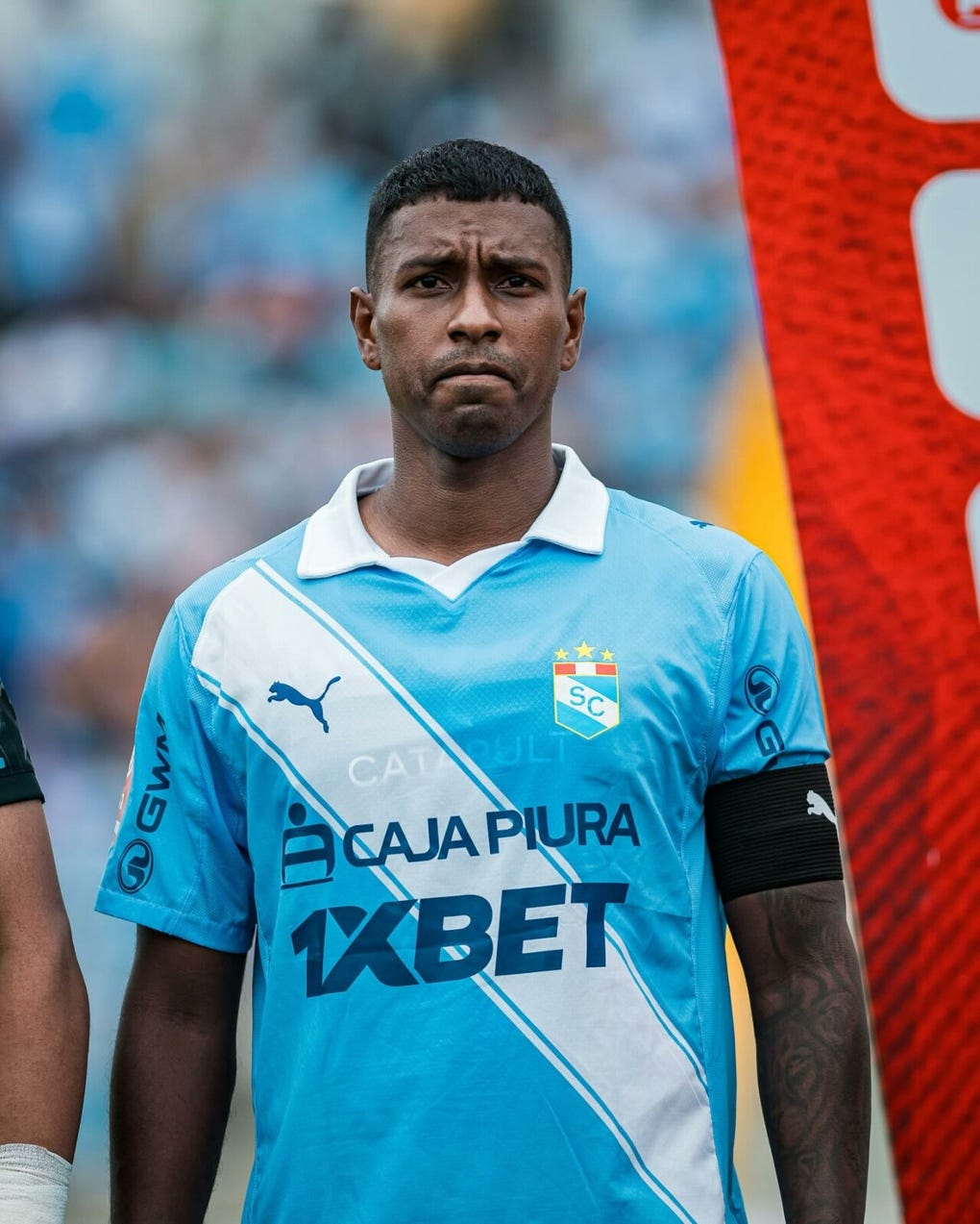 <strong>3. Miguel Araujo (Central)</strong>