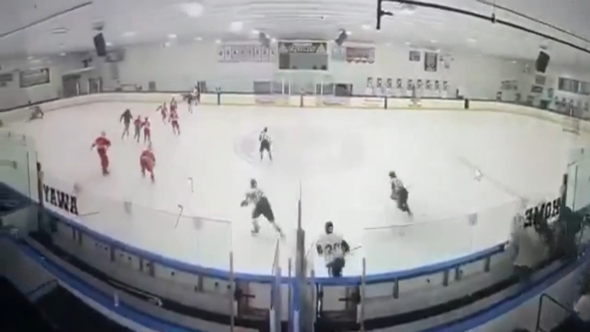 Tiroteo durante partido de hockey en EE.UU. deja tres muertos y varios heridos