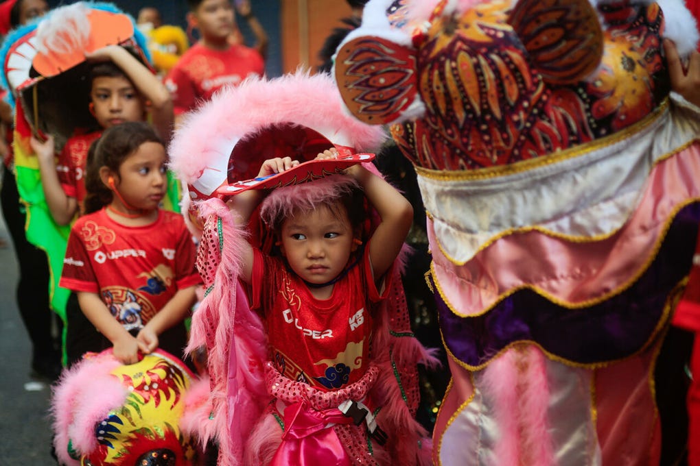 La histórica comunidad china en Panamá también celebró la llegada del Año Nuevo Lunar, en medio de tensiones geopolíticas entre Estados Unidos y China en torno a los puertos ubicados en las cercanías del Canal.