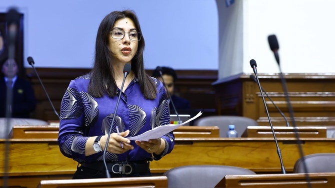 Ana Zegarra plantea cuestión de orden para que no se debata la censura contra José Jerí y se proceda por la vacancia