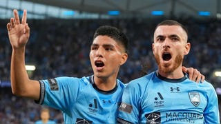 Genial asistencia de la 'Joya': Piero Quispe se luce en empate de Sydney FC