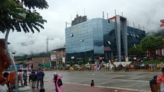 Cusco: pobladores protestan hace ocho días en municipalidad de Villa Virgen por presuntos pagos irregulares