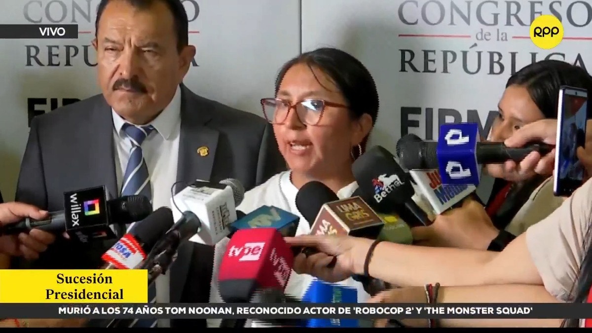 Congresistas del Bloque Democrático se retiran y no votarán en la segunda vuelta para elegir al nuevo presidente