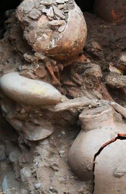 Hallan restos arqueológicos en San Isidro