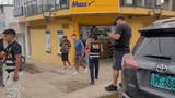 Capturan a dos delincuentes tras asalto a minimarket en Carabayllo: se llevaron dinero de la venta del día y cervezas