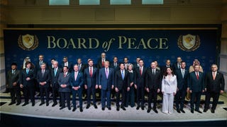 El debut de la Junta de Paz de Trump: una promesa millonaria para Gaza, dudas sobre la ONU y división en la UE