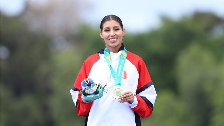 Logró el oro panamericano con un tiempo de 1h 12m 26s.