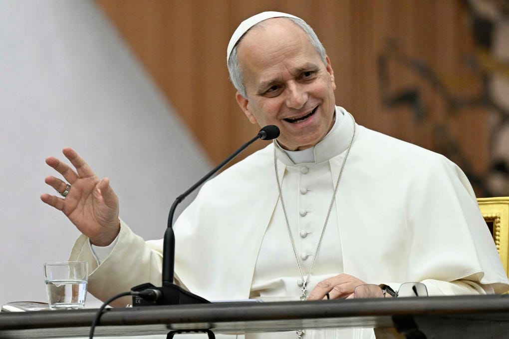 El papa León XIV viajará el 4 de julio a la isla italiana de Lampedusa, puerta de Europa para muchos migrantes que llegan desde las costas del norte de África atravesando el Mediterráneo.