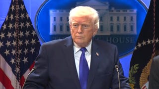 Trump anuncia arancel global del 10 % tras fallo del Tribunal Supremo que invalidó sus medidas previas