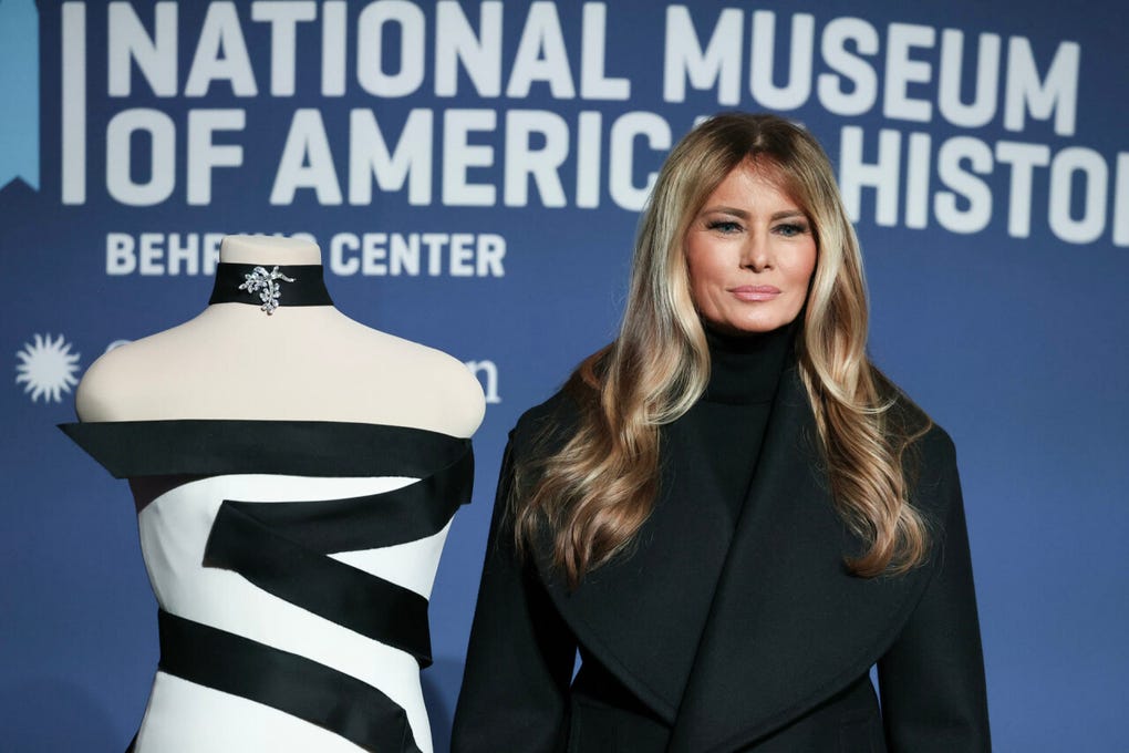 La Colección de Primeras Damas suma unos 1 000 objetos, de las que solo una parte se encuentra en exhibición.