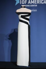 La exposición reúne 26 piezas lucidas por esposas de presidentes estadounidenses en el<strong> NMAH</strong>, una de las instituciones más importantes de su tipo en el país.