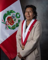 La <a href=https://rpp.pe/politica/congreso/lucinda-vasquez-fallecio-la-congresista-a-los-67-anos-noticia-1676915 data-mce-href=https://rpp.pe/politica/congreso/lucinda-vasquez-fallecio-la-congresista-a-los-67-anos-noticia-1676915>congresista Lucinda Vásquez</a> (Juntos por el Perú-Voces del Pueblo-Bloque Magisterial) falleció este sábado, 21 de febrero, a los 67 años. Su exasesor Edward Rengifo reveló hace meses que la profesora padecía un cáncer avanzado.