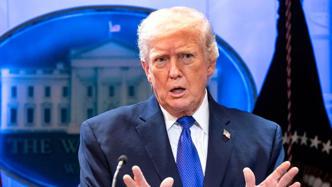 Donald Trump dice que tal vez opte por 