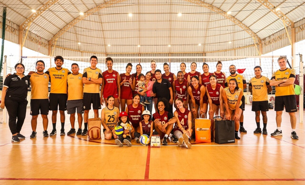 En el Coliseo del Estadio Lolo Fernández Apuesta Total se vivió una jornada especial.