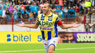 Carlos Silvestri resaltó el valor de Hernán Barcos dentro y fuera del campo: 