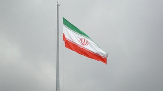 Irán afirma que no desarrollará un arma nuclear pero no renunciará a la tecnología atómica