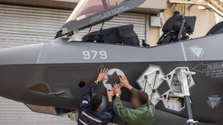 Varios cazas F-22 aterrizan en Israel y se suman al despliegue de EE.UU. en la región