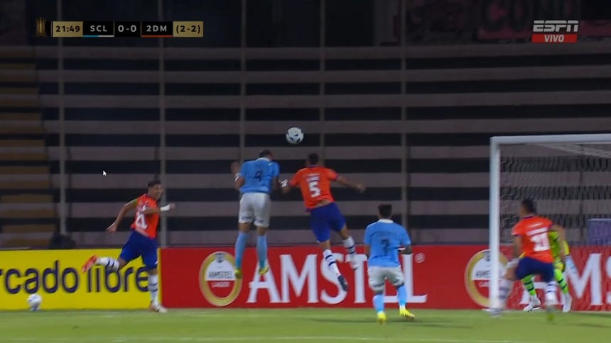 Así fue la jugada de Felipe Vizeu en el Cristal vs 2 de Mayo