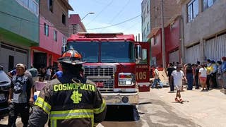 Incendio de gran magnitud arrasa almacén de productos metálicos y afecta mueblería en Villa El Salvador [VIDEO]