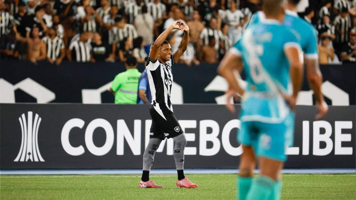 Lo dio vuelta: Botafogo derrotó 2-0 a Nacional Potosí y clasificó a la Fase 3 de la Copa Libertadores
