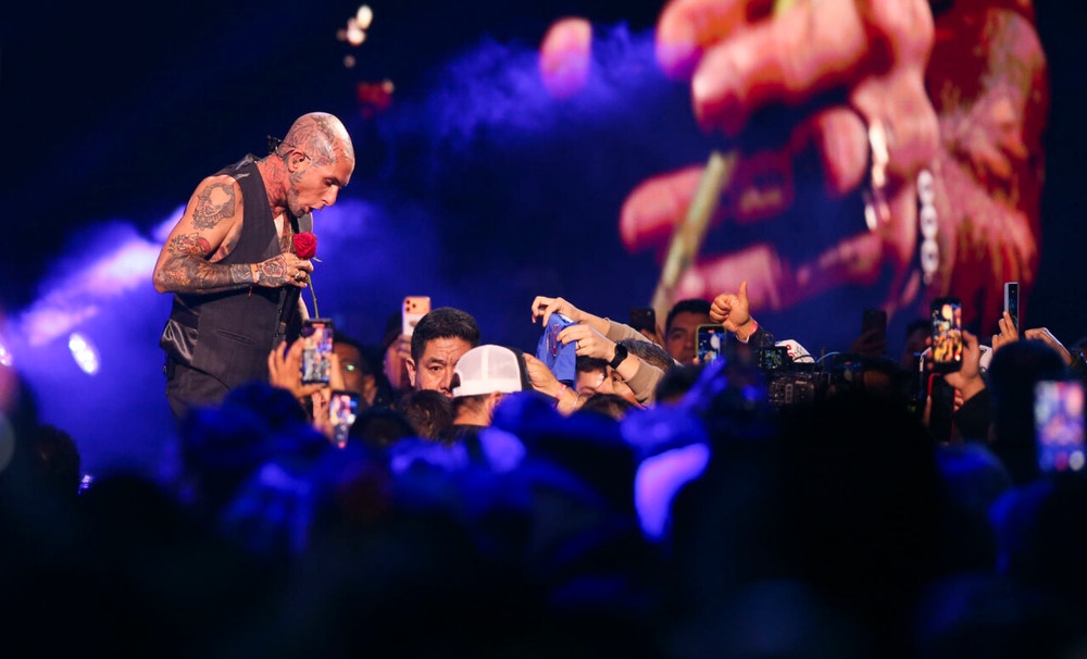 El grupo argentino Ke Personajes se presentó por primera vez en el Festival de Viña del Mar 2026 donde cantó sus mejores éxitos como ‘Ya no vuelvas’, ‘Adiós Amor’, ‘Pobre corazón’, ‘Un finde’ y muchas más.