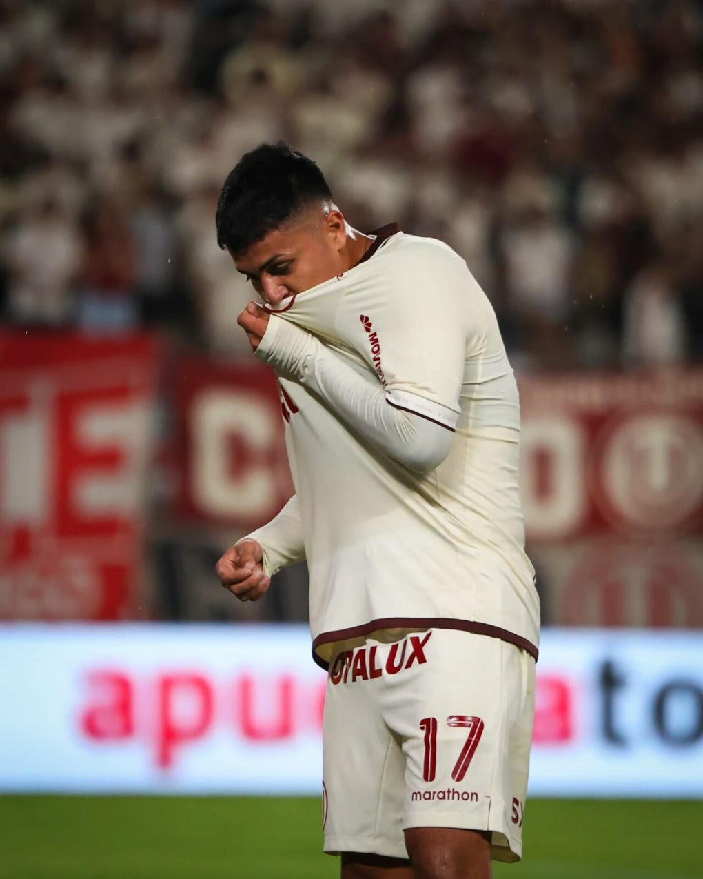 <strong>9. Jairo Concha (Volante)</strong>