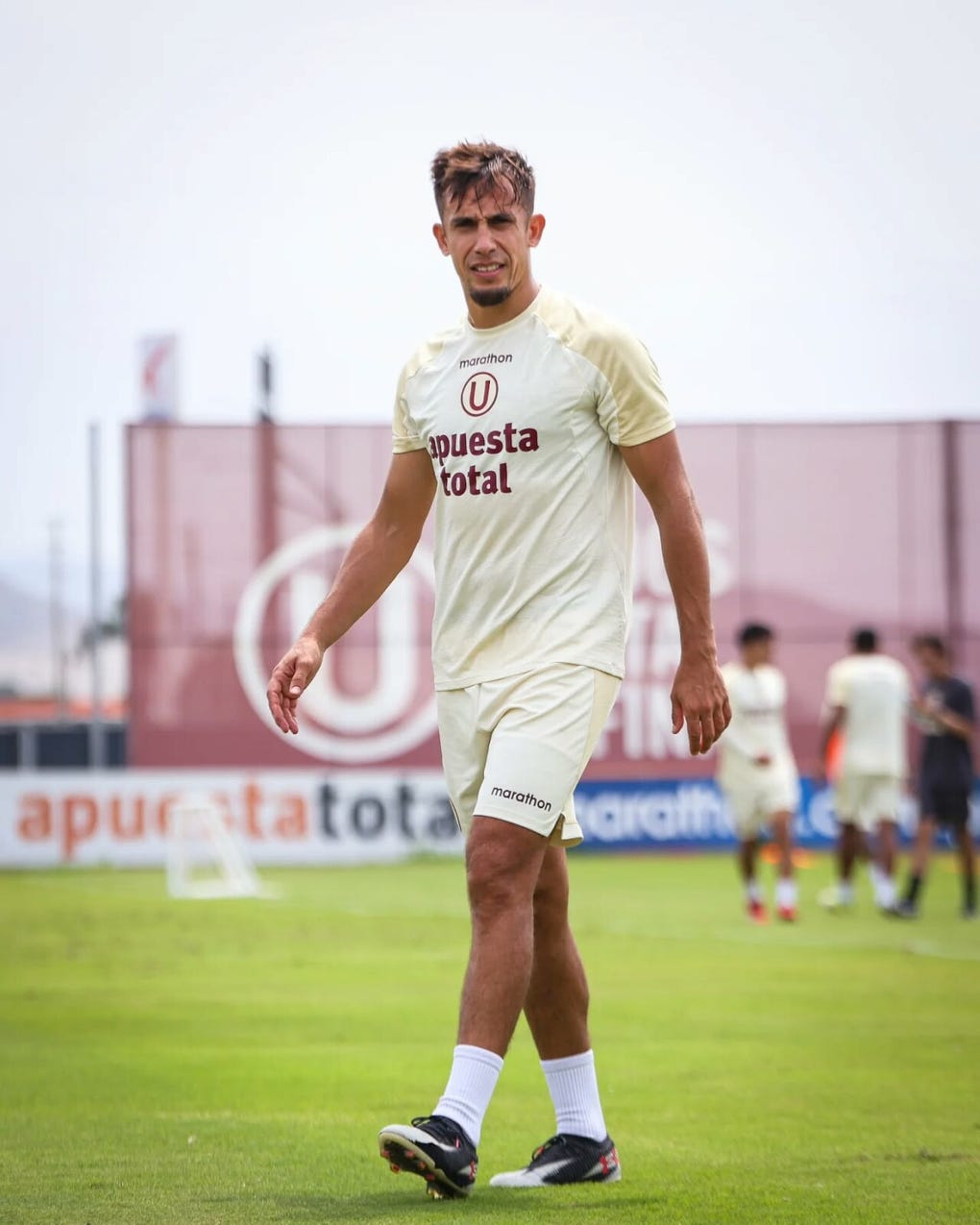 <strong>8. Martín Pérez Guedes (Volante)</strong>