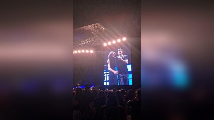 Alejandro Sanz elogia a baterista peruana Gisella Giurfa durante concierto en Estadio Nacional