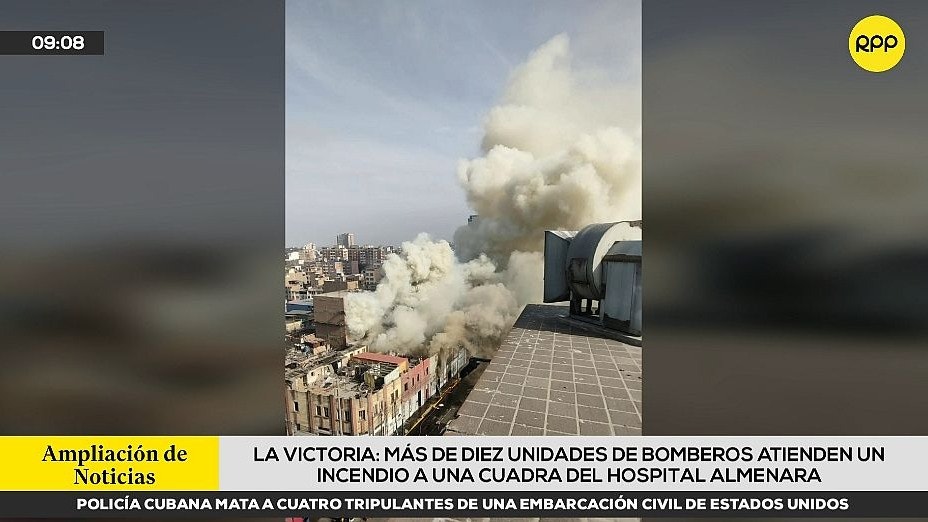 Tras dos horas de labor, los bomberos lograron confinar el incendio registrado a una hora del Hospital Almenara