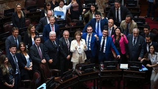 Congreso de Argentina aprobó la reforma laboral de Javier Milei: estas son las claves de la nueva normativa