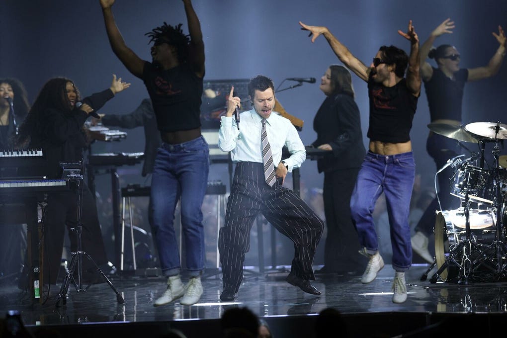 Harry Styles se encuentra en la fase final de producción de su cuarto álbum de estudio, el cual se espera lanzar a inicios de marzo, buscando superar el éxito global de Harrys House.