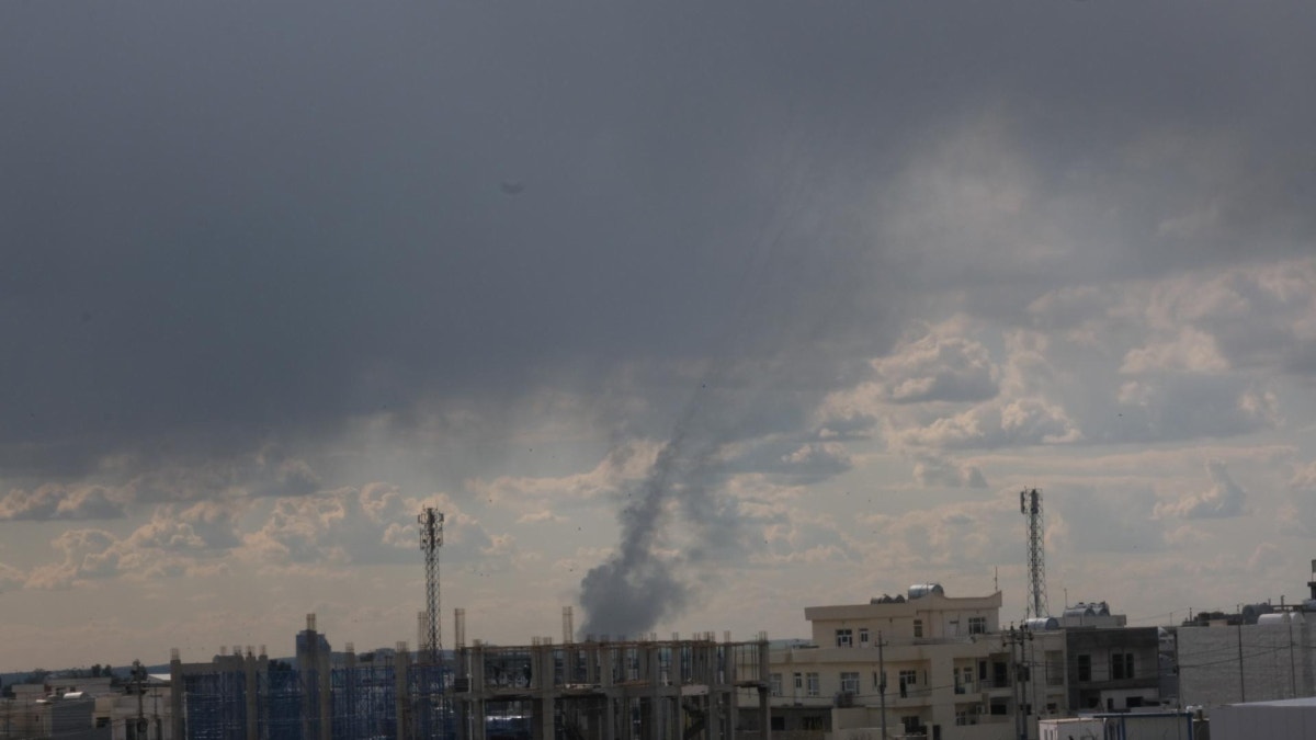 Autoridades iraníes confirman 85 muertos en el ataque israelí a una escuela femenina en Irán