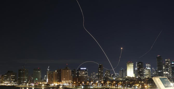 EN VIVO: Trump insta a Guardia Revolucionaria a rendirse, mientras siguen bombardeos entre e Israel e Irán