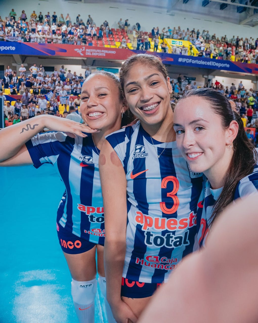 Maricarmen Guerrero, Yanlis Féliz y Meegan Hart.