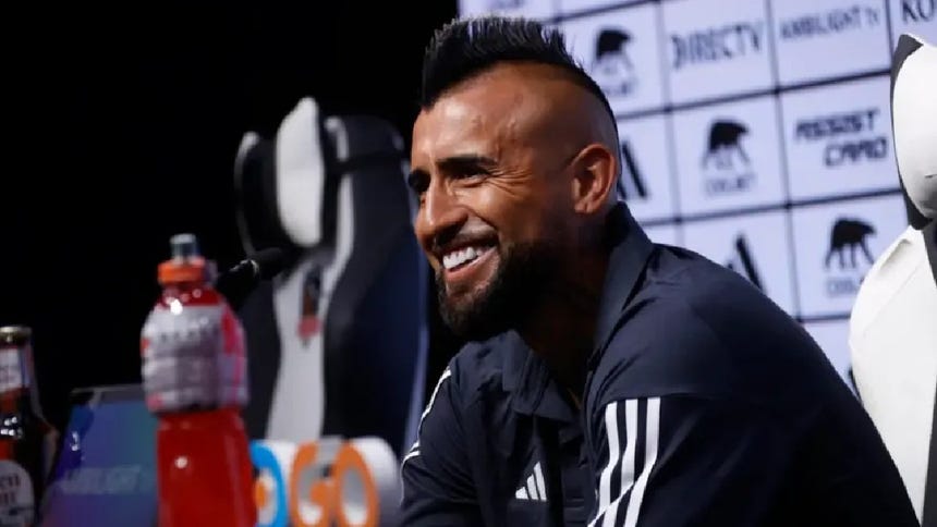 Arturo Vidal juega su segunda etapa en el Colo Colo.