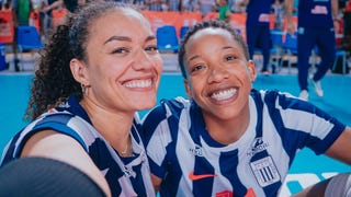 Alianza Lima festeja el triunfo ante Universitario por Liga Peruana de Vóley: 