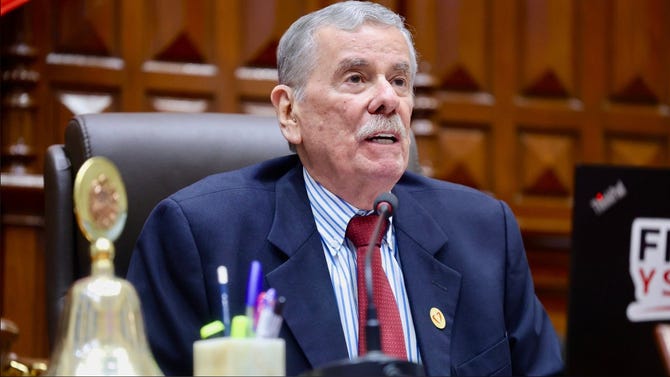 Fernando Rospigliosi dice que permanencia de ministros de la anterior gestión garantiza la continuidad en el Gobierno de José María Balcázar