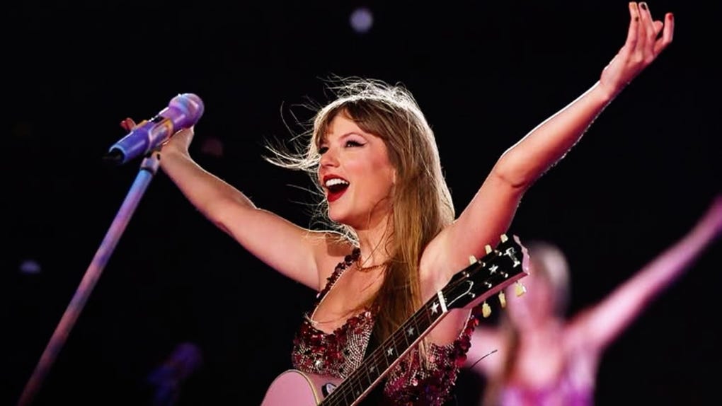 Dictionary.com acaba de agregar una palabra inspirada en Taylor Swift, reportan medios internacionales.