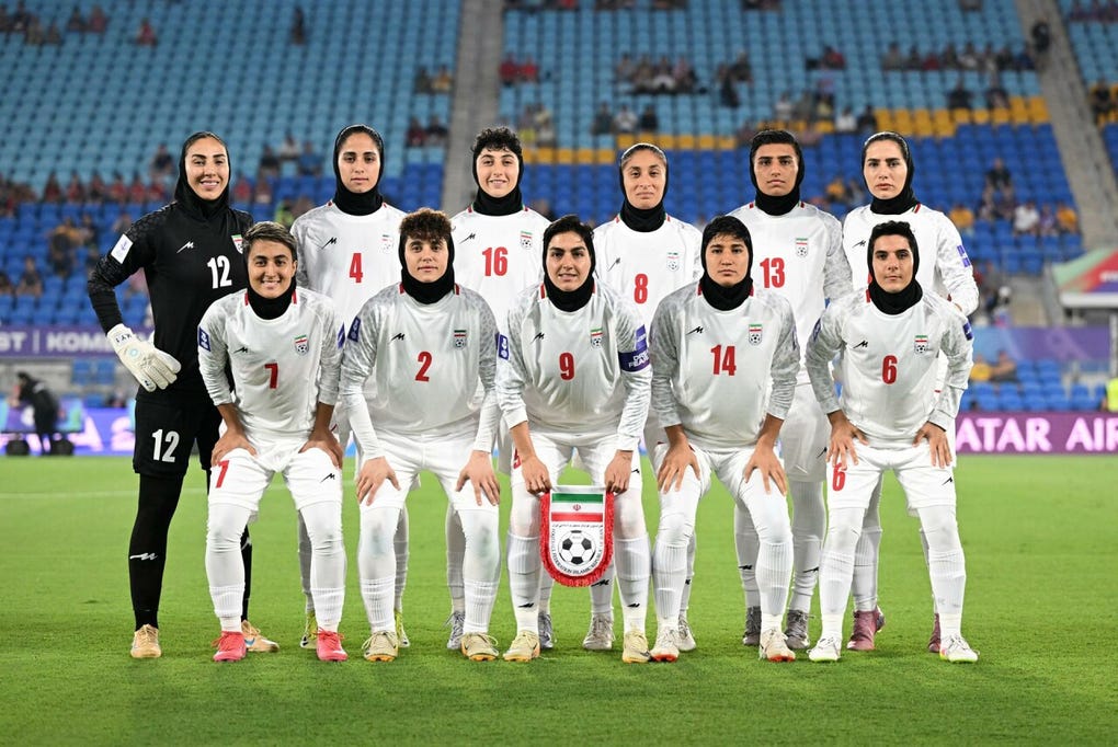 La selección femenina de Irán disputa en Australia la Copa Asiática Femenina 2026, una competición que transcurre mientras se expande el conflicto en Oriente Medio tras el ataque conjunto de Israel y EE. UU. contra Irán el sábado.