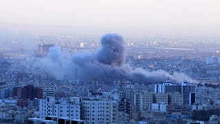 Israel dice haber atacado un complejo 