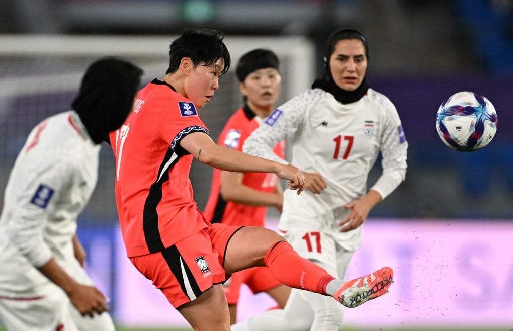 Las iraníes cayeron 0-3 en su debut frente a Corea del Sur, en un partido disputado en la ciudad de Perth.