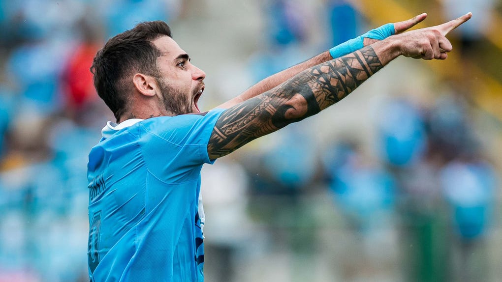 Felipe Vizeu destacó el respaldo de Paulo Autuori.