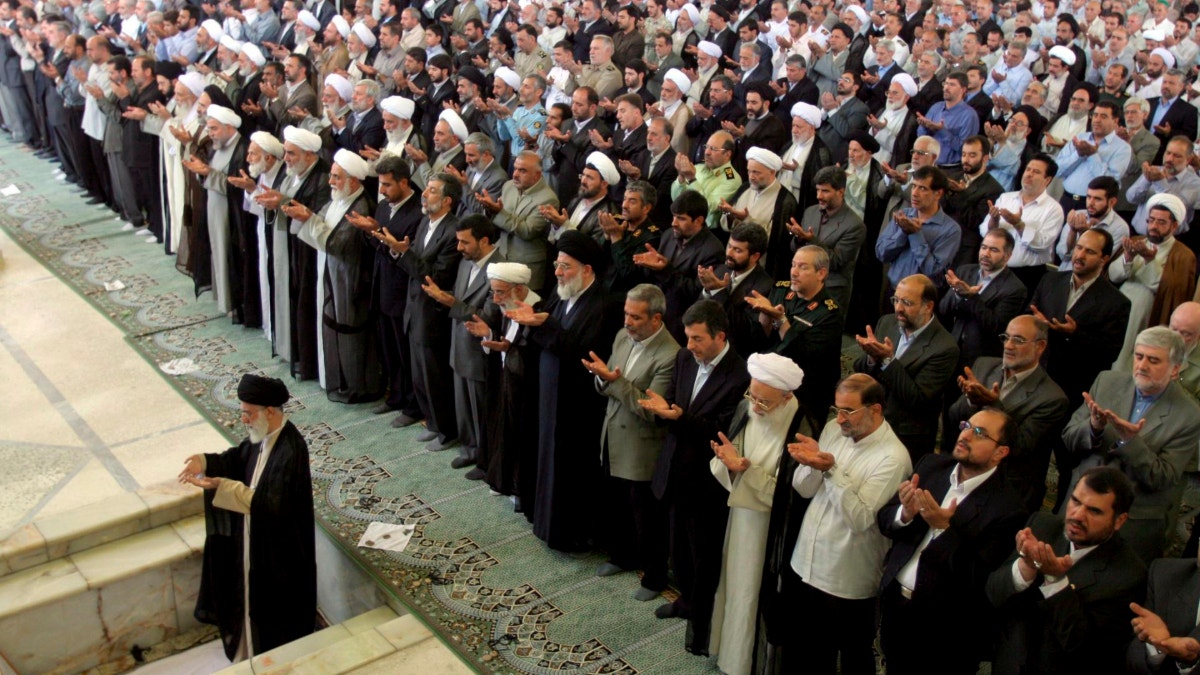 ¿Cómo está organizado el Estado Islámico de Irán y qué rol cumple el Ayatolá?